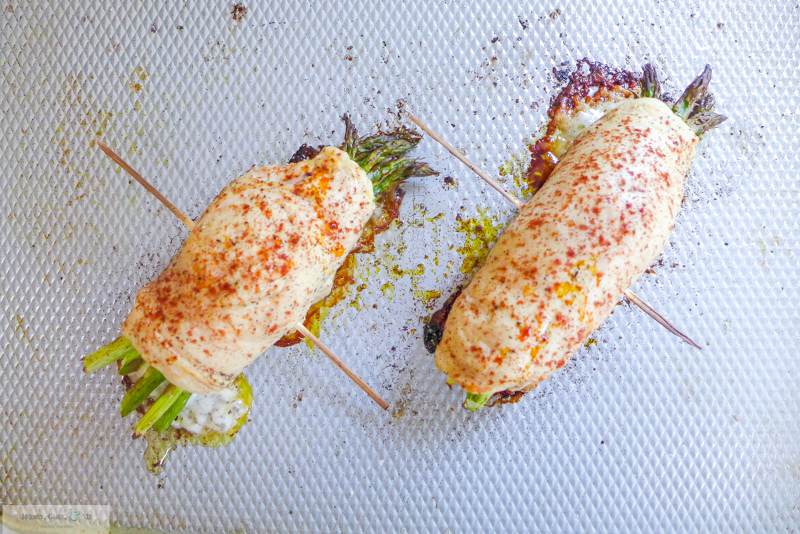asparagus prosciutto mozz stuffed chicken-10